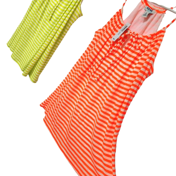 2 NWT Racerback Flowy Tanks - Picture 4 of 5